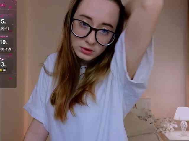 DarkLola webcam