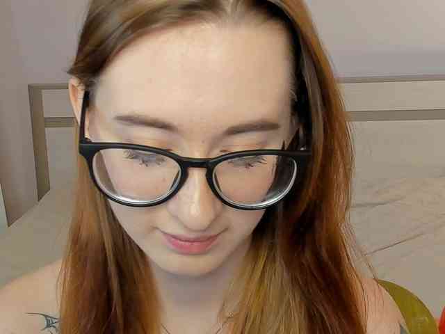 DarkLola webcam
