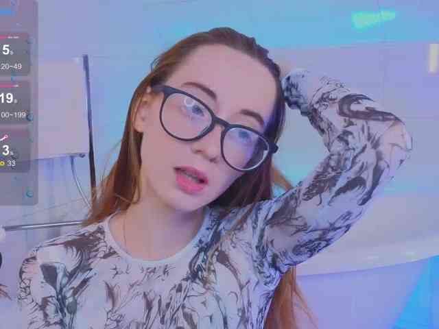 DarkLola webcam