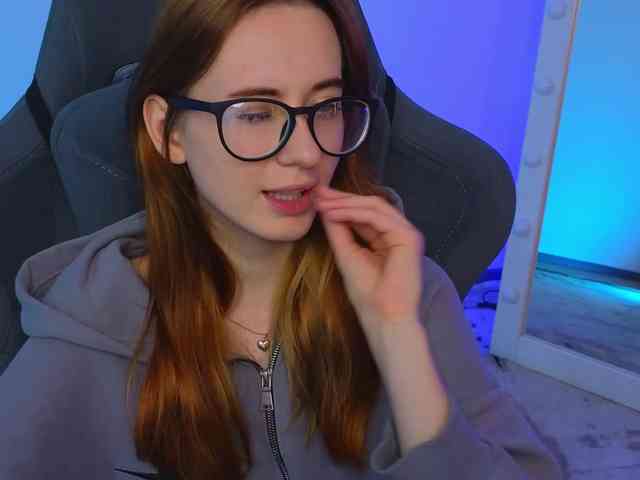DarkLola webcam
