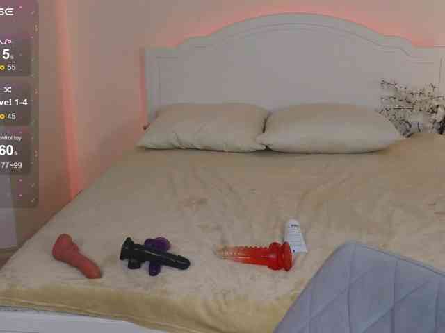 DarkLola webcam