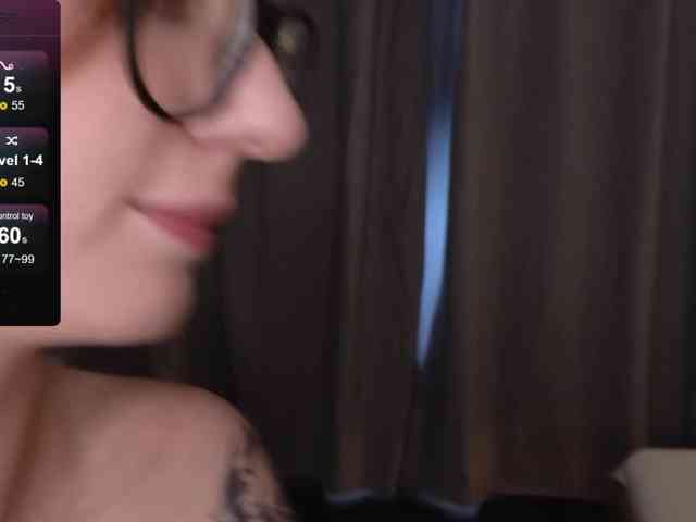 DarkLola webcam