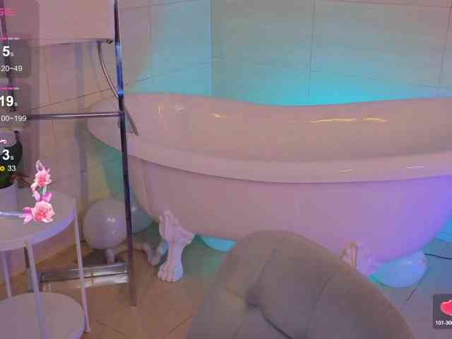 DarkLola webcam