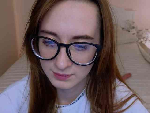 DarkLola webcam