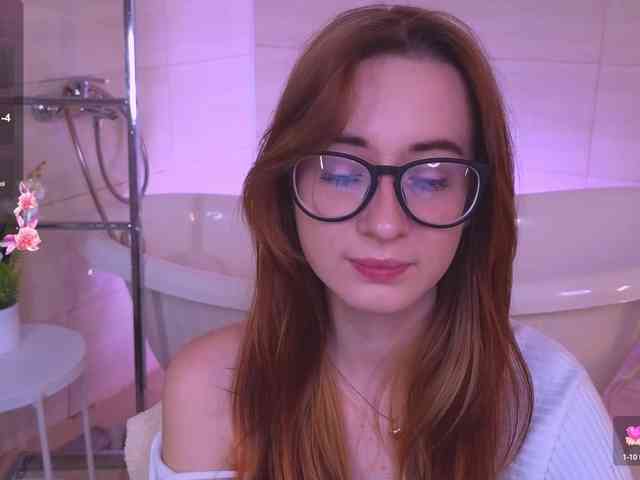 DarkLola webcam