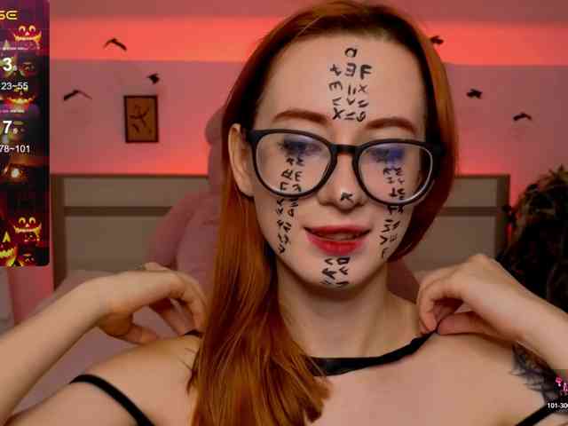 DarkLola webcam