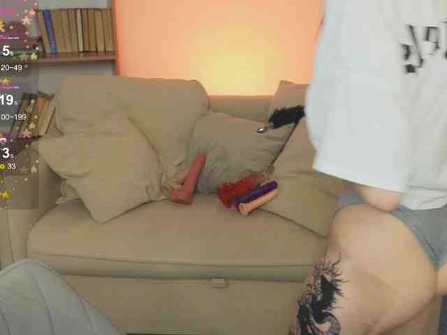 DarkLola webcam
