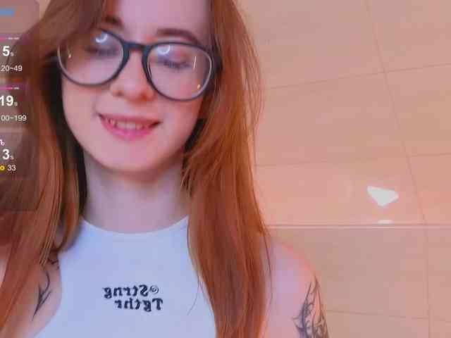 DarkLola webcam