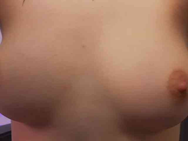 DarkLola webcam