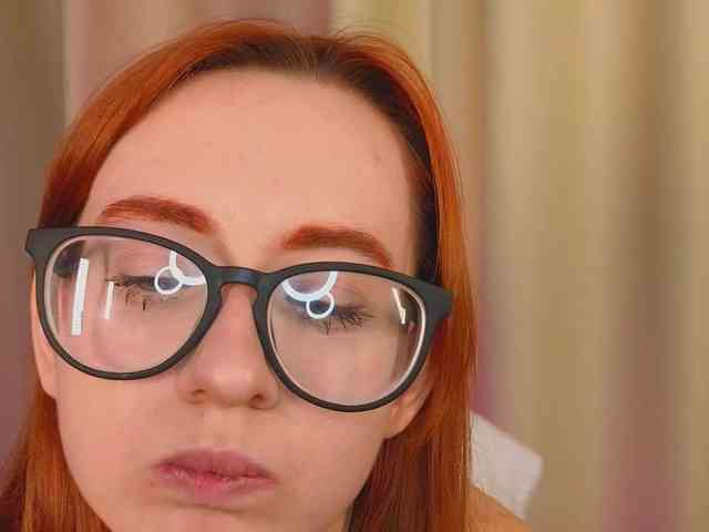 DarkLola webcam