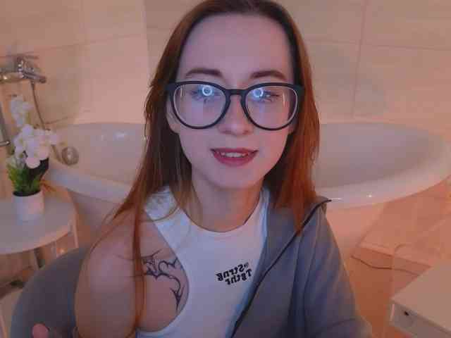 DarkLola webcam