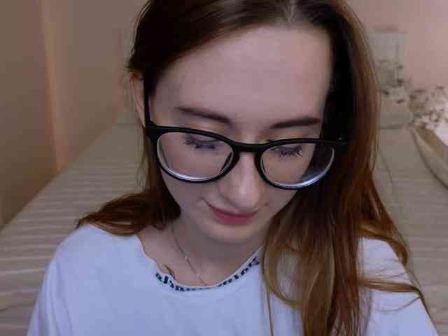 DarkLola webcam