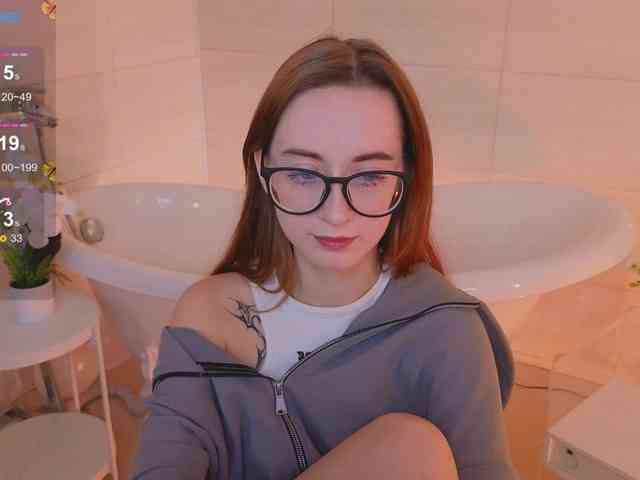 DarkLola webcam
