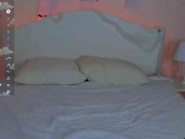 DarkLola webcam