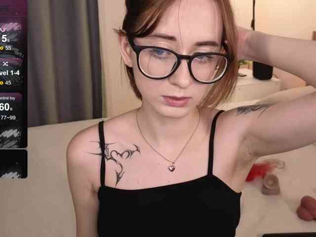 DarkLola webcam