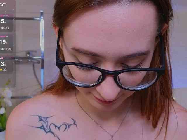 DarkLola webcam