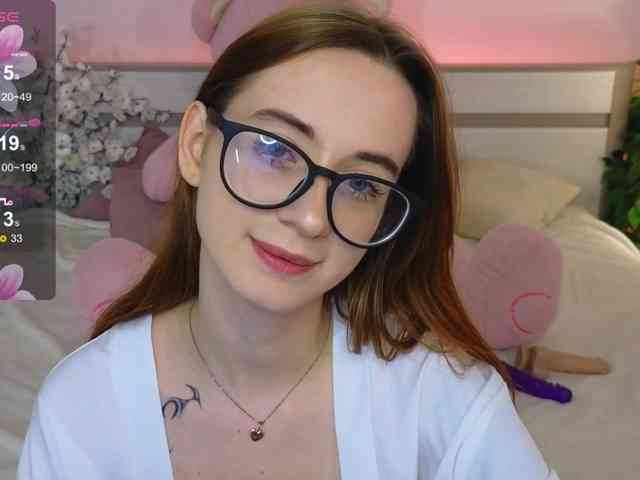 DarkLola webcam