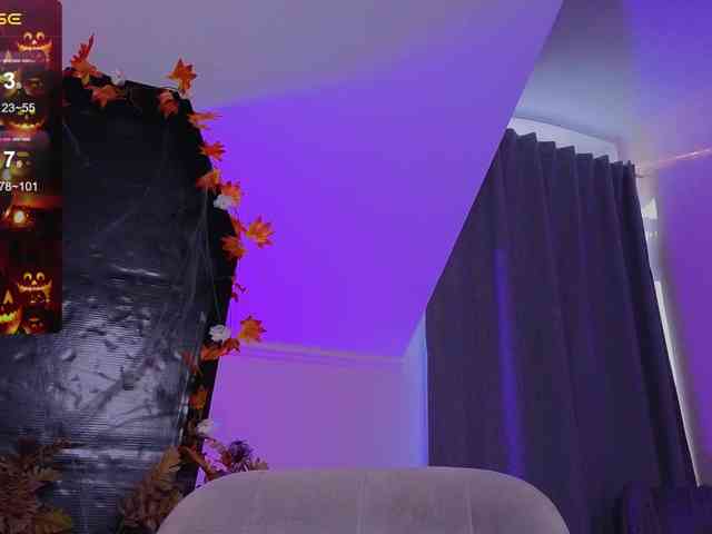 DarkLola webcam