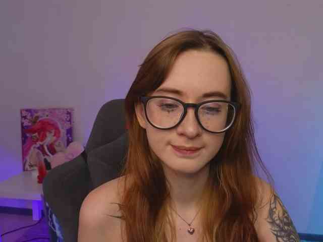 DarkLola webcam