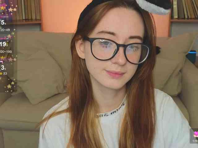 DarkLola webcam