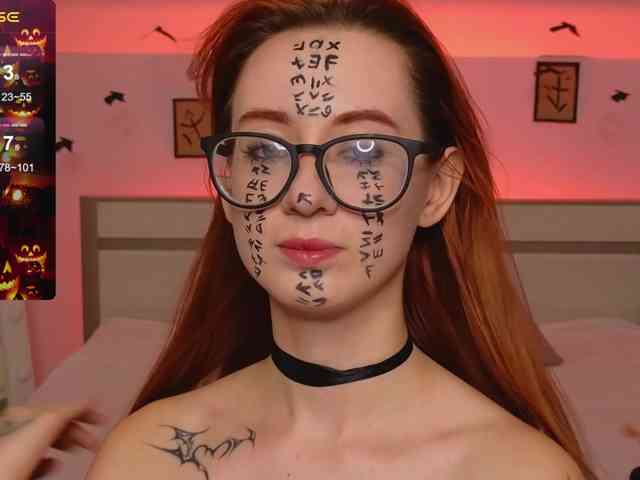 DarkLola webcam