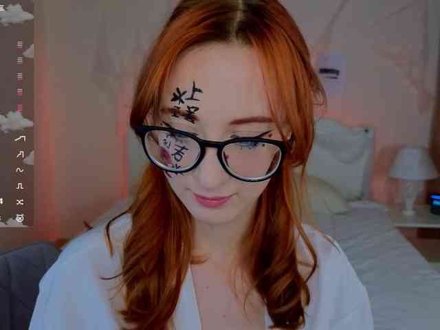 DarkLola webcam