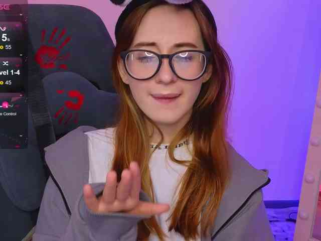 DarkLola webcam