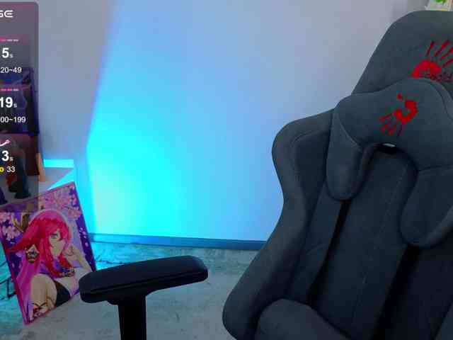 DarkLola webcam