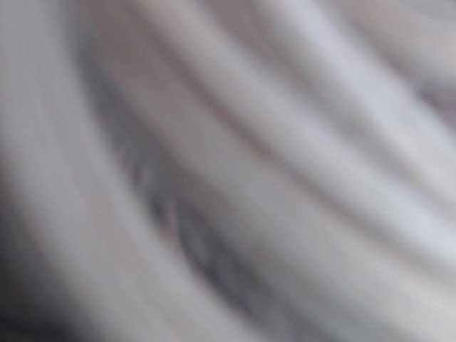  -LauraGold- chat room