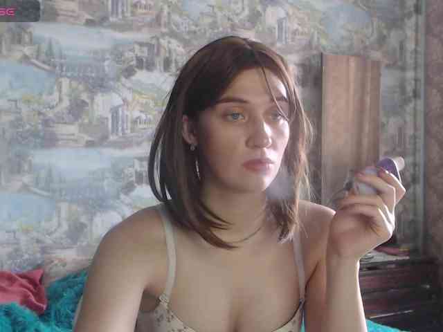 -LauraGold- webcam