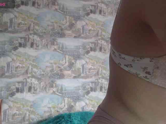 -LauraGold-