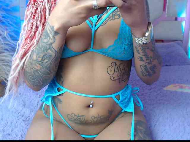 Madisson021 webcam