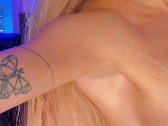 AntonellaHans webcam