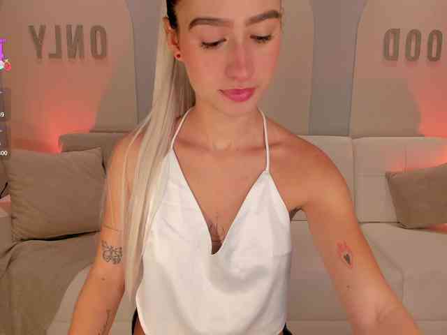 AntonellaHans webcam