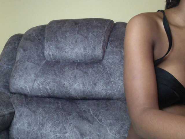 Bad-gyl's BongaCams show and profile