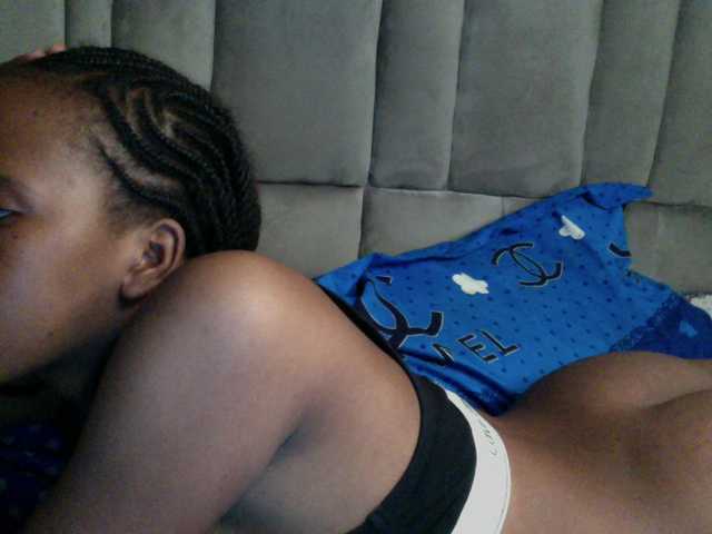 Bad-gyl's BongaCams show and profile