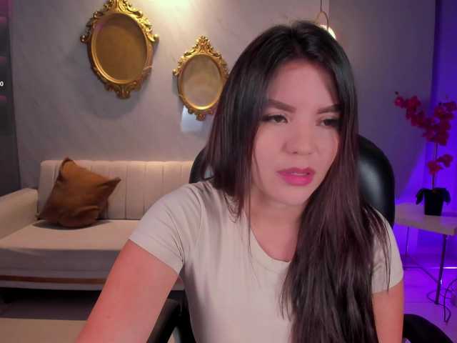 ValeriaRoldan's BongaCams show and profile