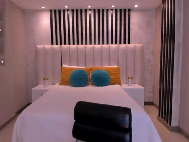 ValeriaRoldan's BongaCams show and profile