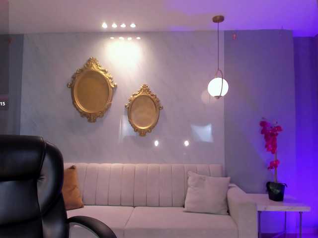 ValeriaRoldan's BongaCams show and profile