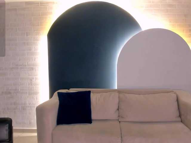 ValeriaRoldan's BongaCams show and profile