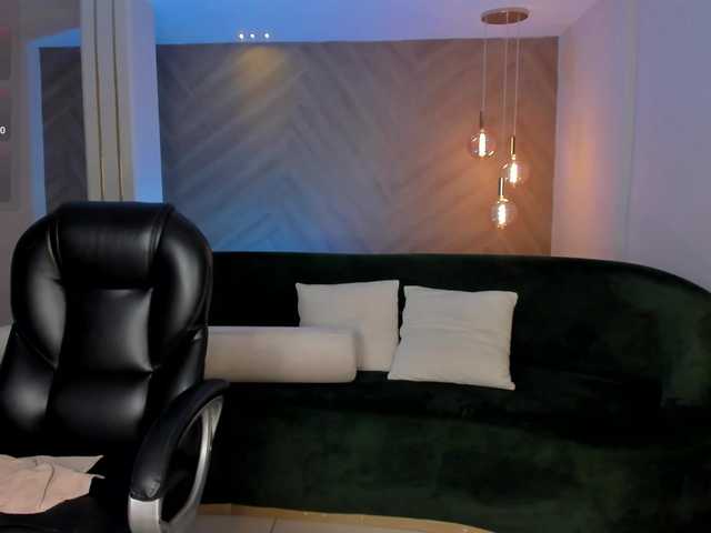 ValeriaRoldan's BongaCams show and profile