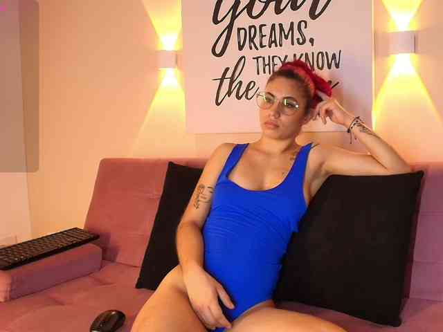 CaseyDevon1 webcam