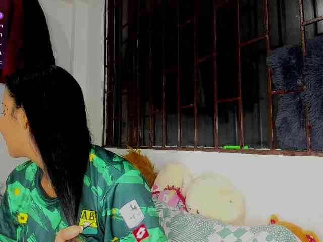 nenita-horny webcam