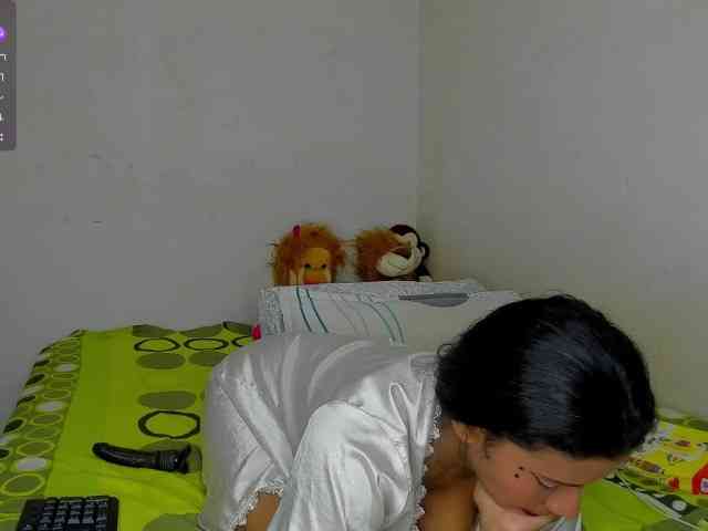 nenita-horny webcam