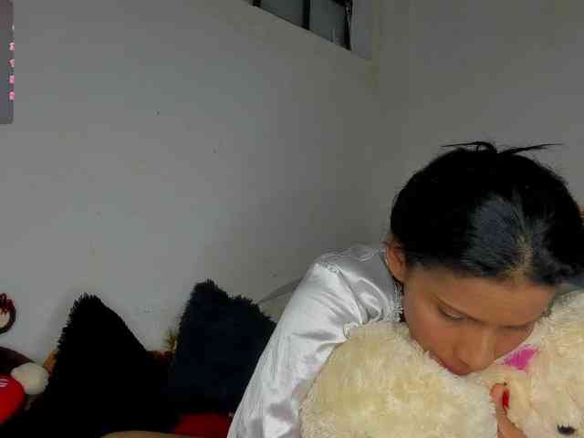 nenita-horny webcam