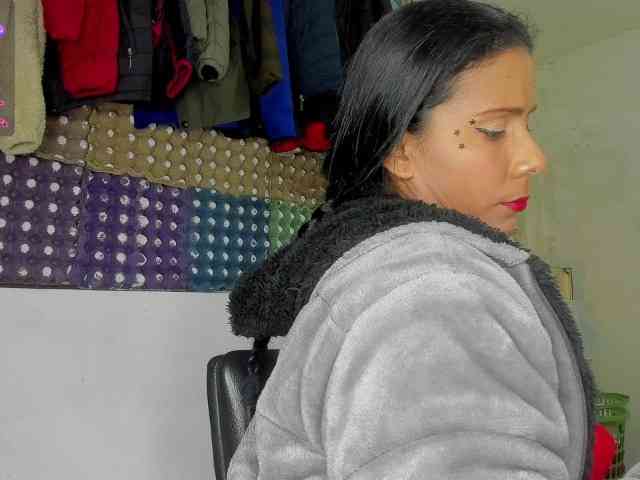 nenita-horny webcam
