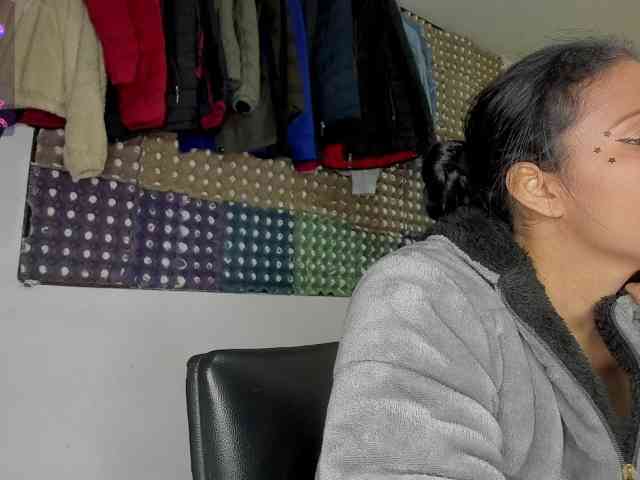 nenita-horny webcam
