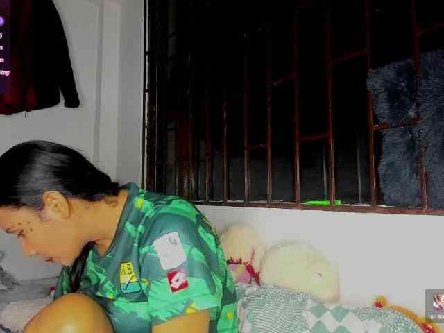nenita-horny webcam
