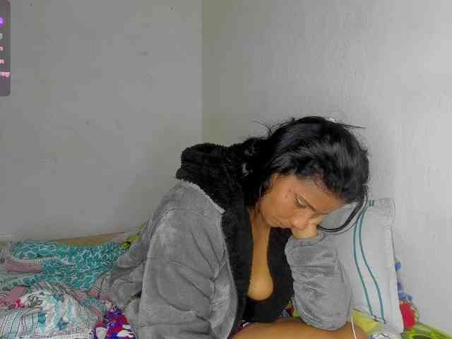 nenita-horny webcam
