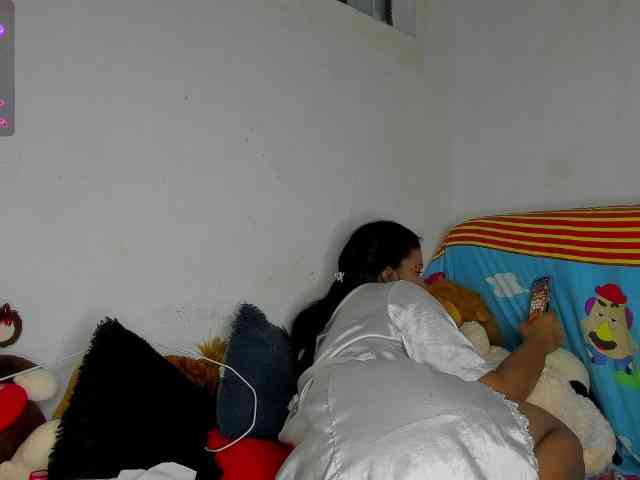 nenita-horny webcam